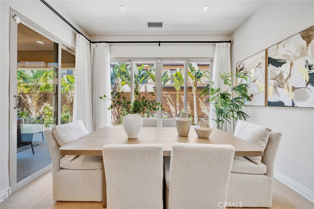 116 Cordial Property Photo 22