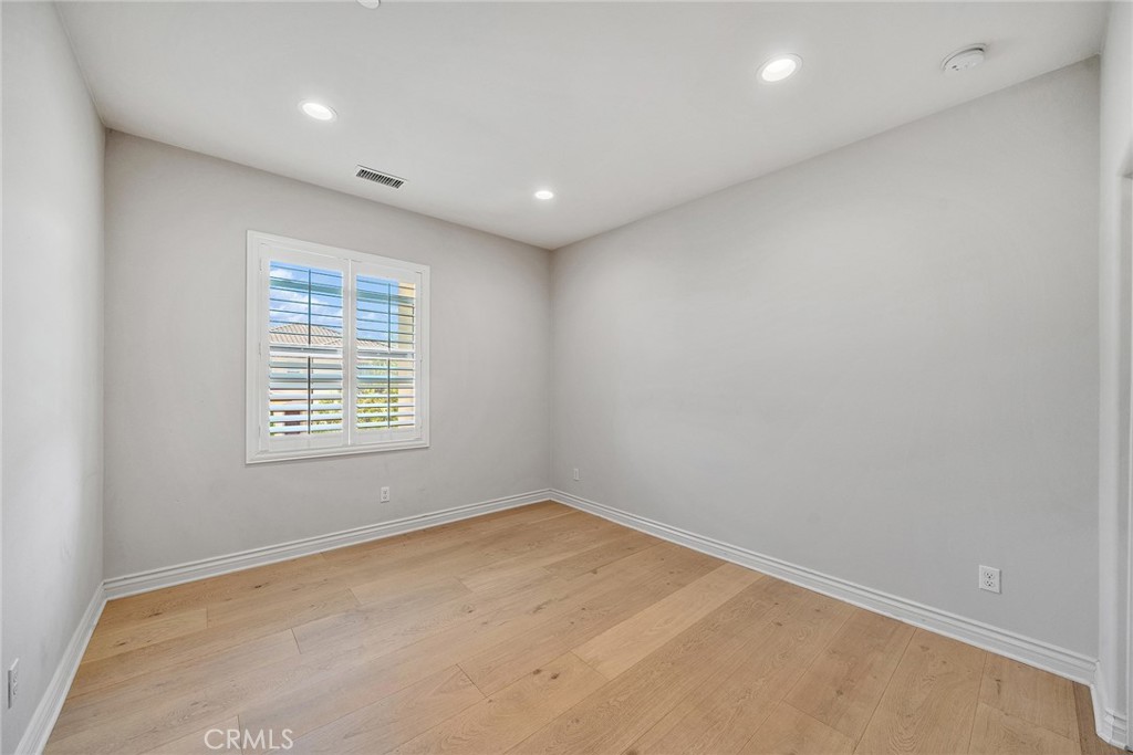 116 Cordial Property Photo 43
