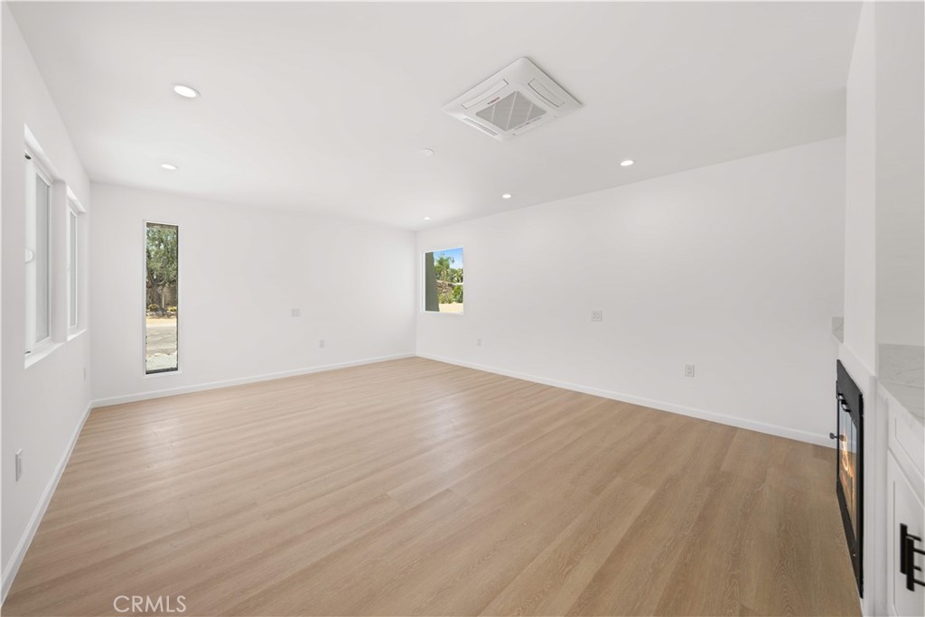 5191 E Lakeside Dr Property Photo 29