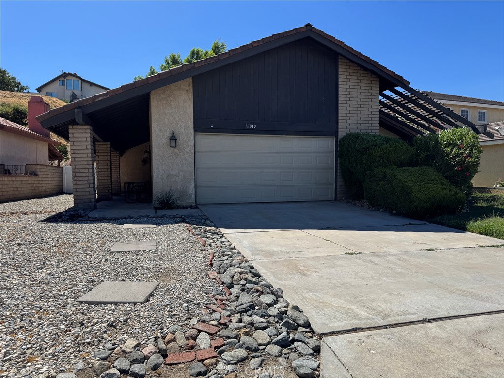 13010 Spring Valley Parkway Property Photo 4
