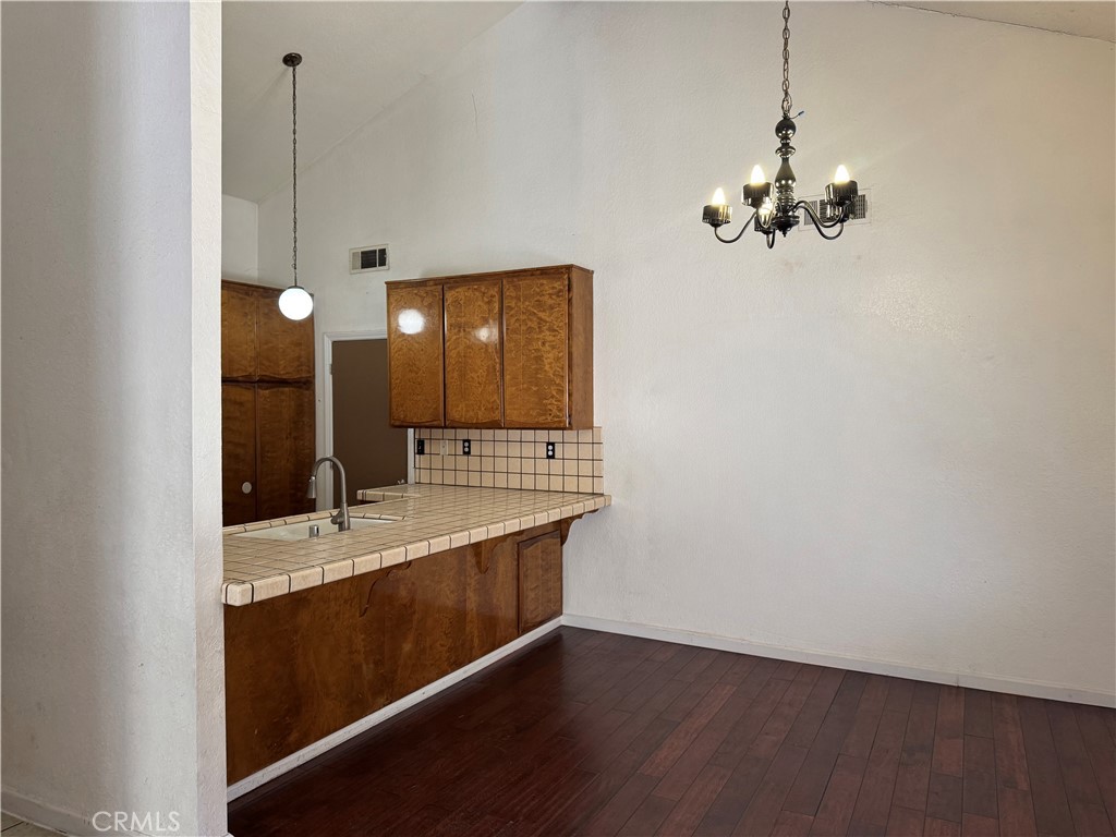 13010 Spring Valley Parkway Property Photo 12