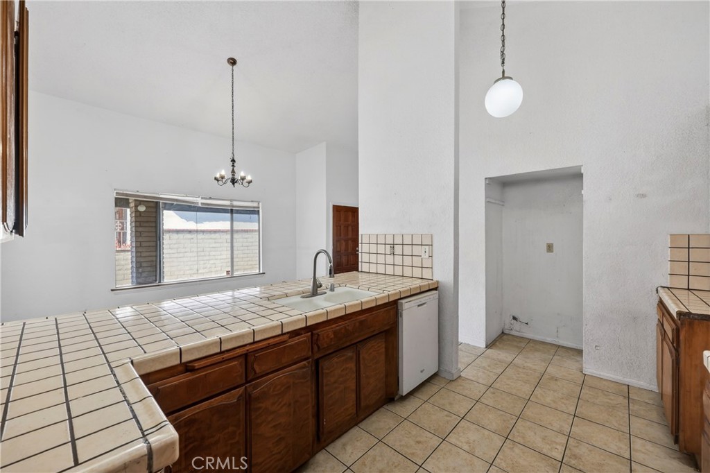 13010 Spring Valley Parkway Property Photo 16