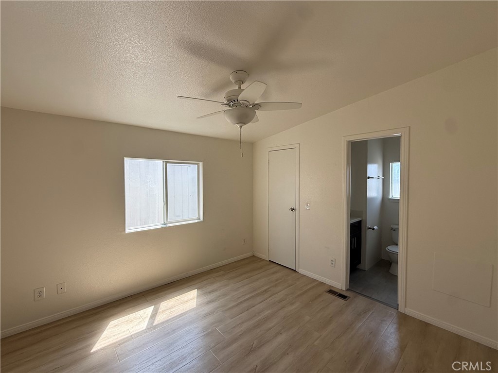 327 W Wilson Street 96 Property Photo 8