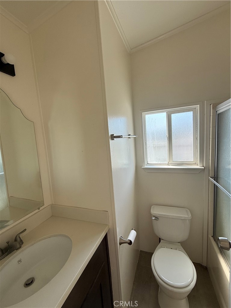 327 W Wilson Street 96 Property Photo 10