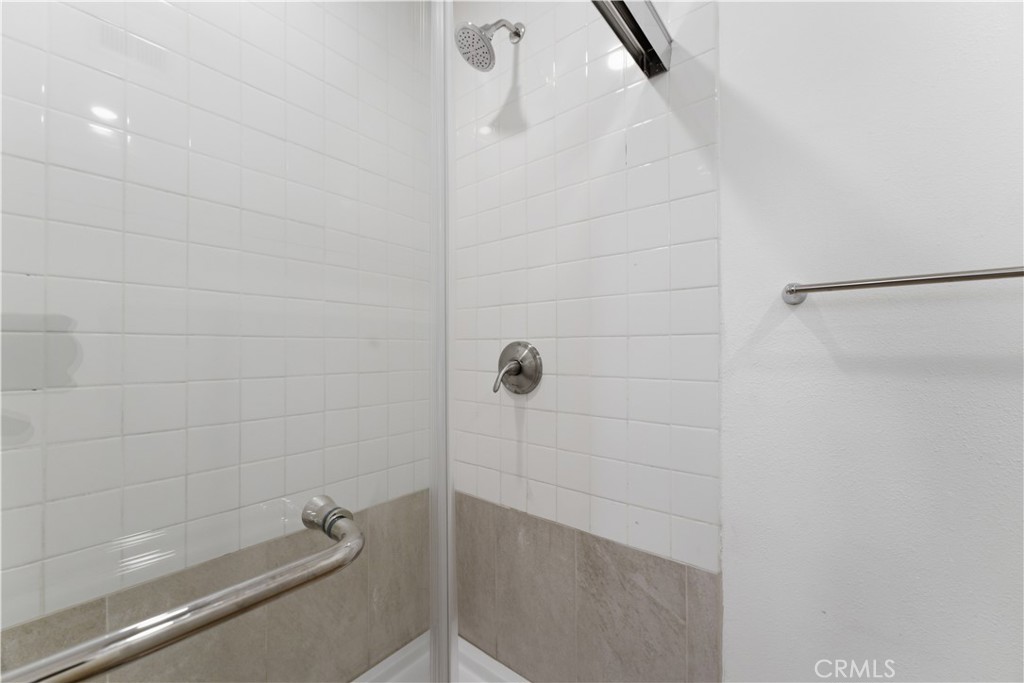1806 Pepper Tree Court Property Photo 18