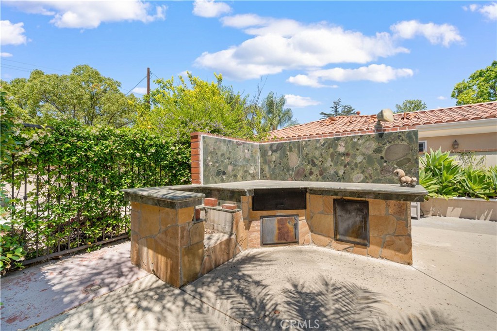 1104 E Camino Real Property Photo 58