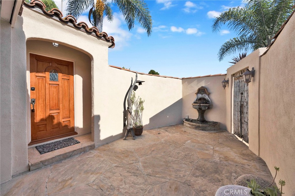 11301 Blix Property Photo 5