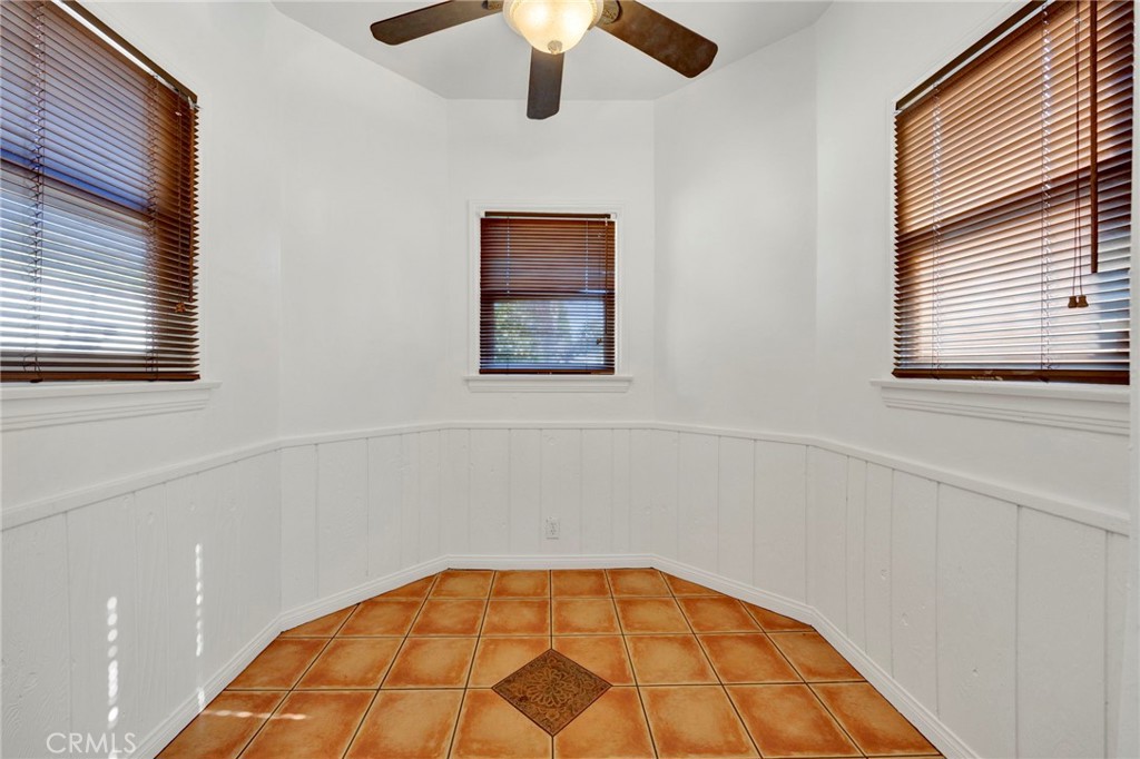 11301 Blix Property Photo 11