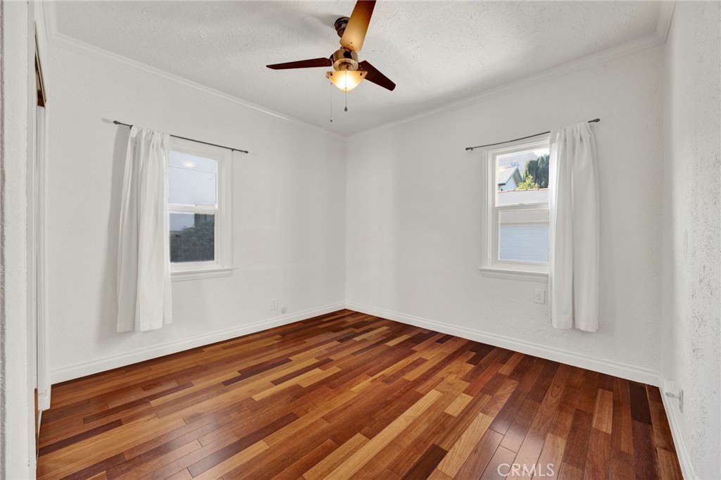 11301 Blix Property Photo 15