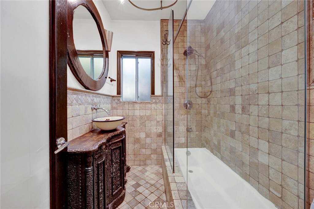 11301 Blix Property Photo 19