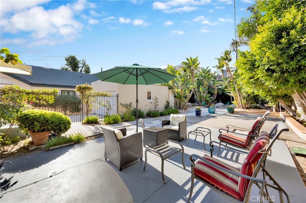 11301 Blix Property Photo 23