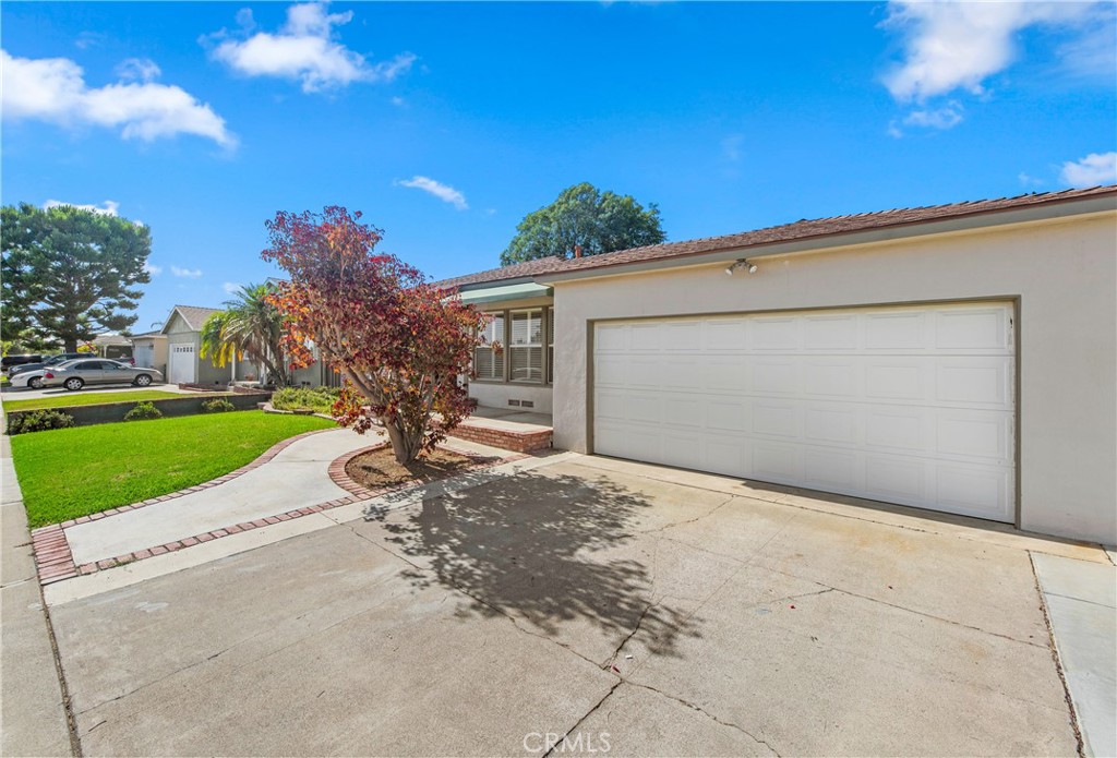1231 E Mayfair Avenue Property Photo 50