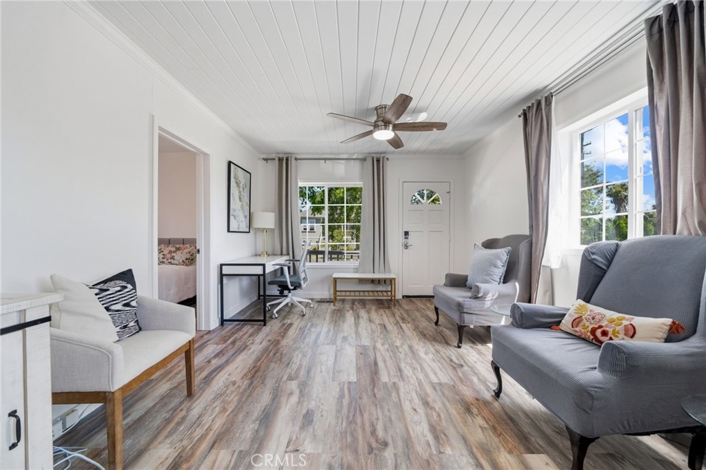 1403 B Property Photo 4