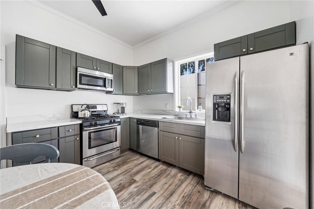 1403 B Property Photo 7