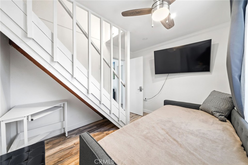 1403 B Property Photo 24