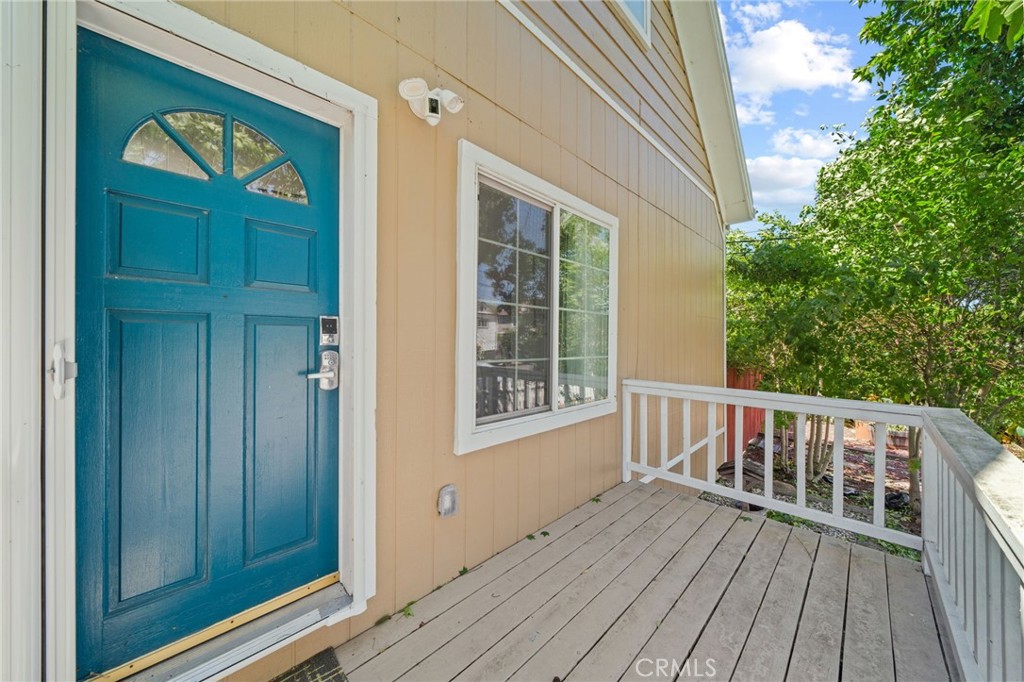 1403 B Property Photo 36