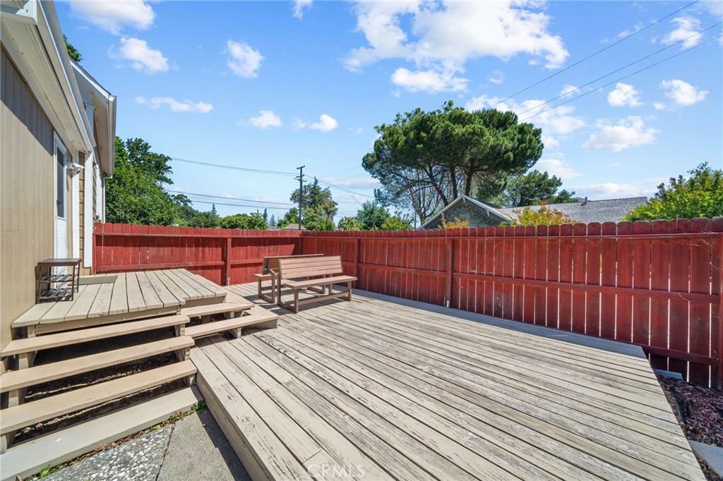 1403 B Property Photo 39