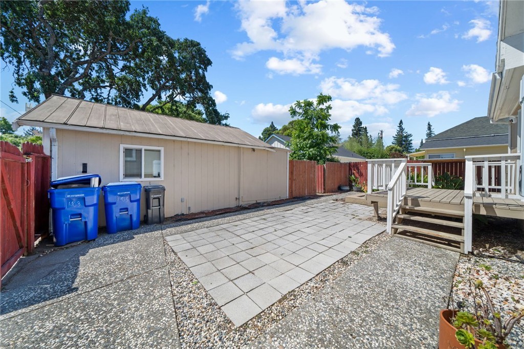1403 B Property Photo 41
