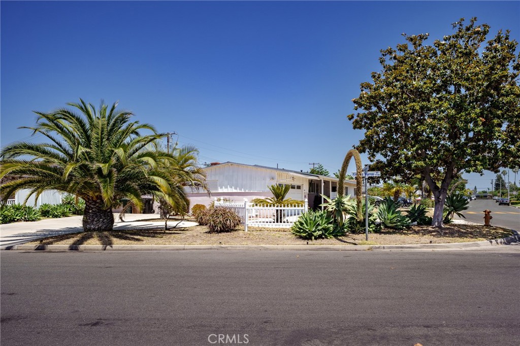 8851 La Grand Avenue Property Photo 3
