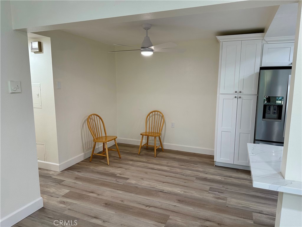 2277 Via Mariposa W B Property Photo 4