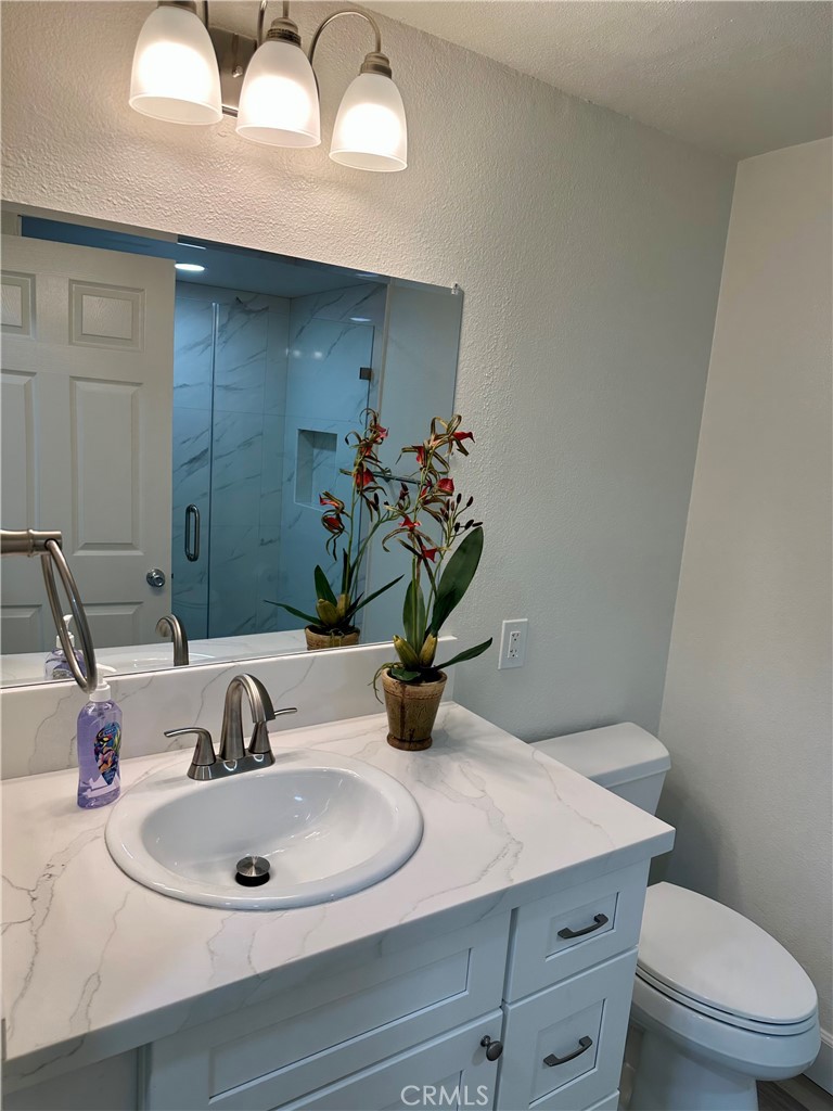 2277 Via Mariposa W B Property Photo 6