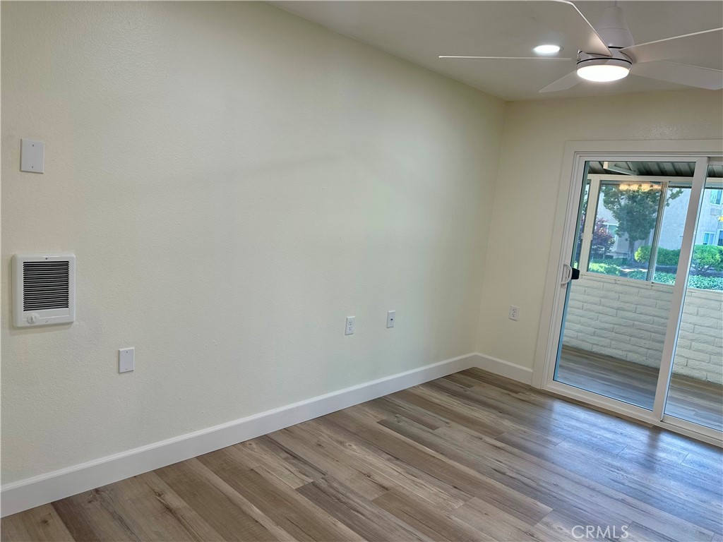 2277 Via Mariposa W B Property Photo 9