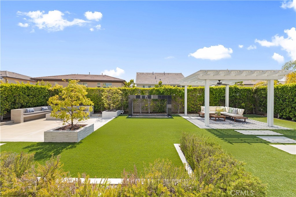 60 Harlow Property Photo 1
