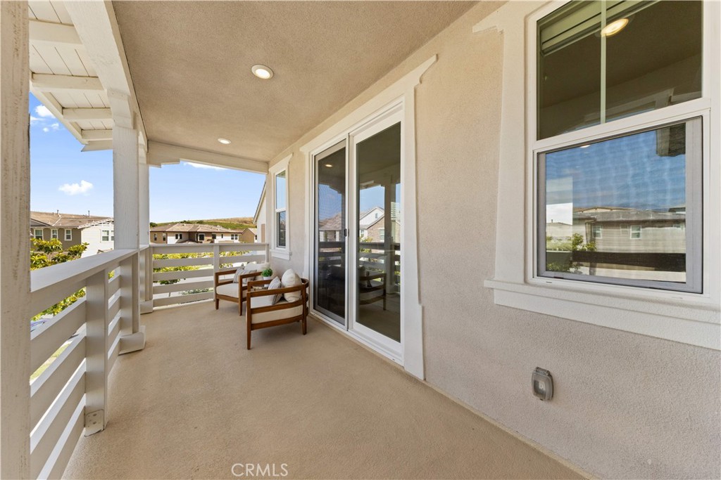 60 Harlow Property Photo 44