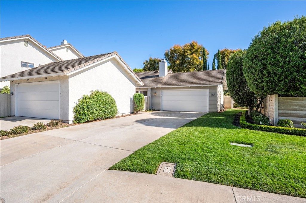 492 E Yale Loop Property Photo 1