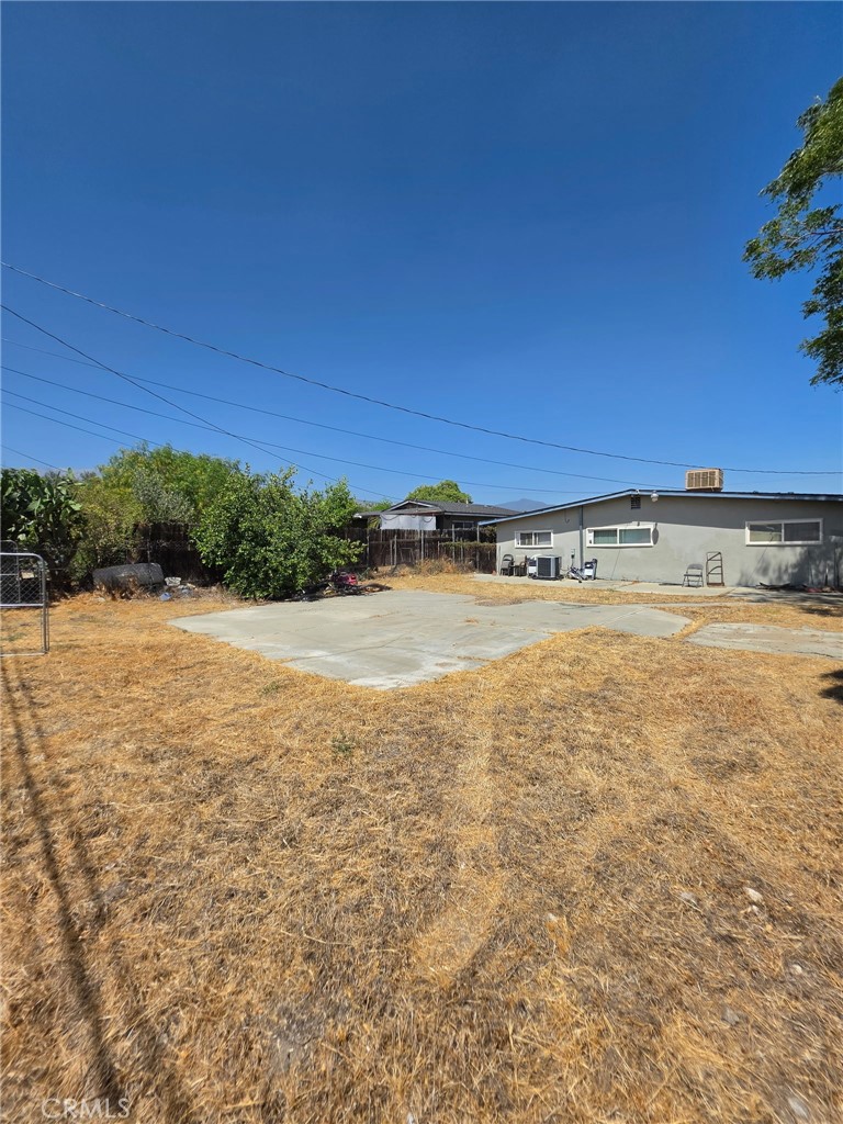 1263 N Phillips Property Photo 2