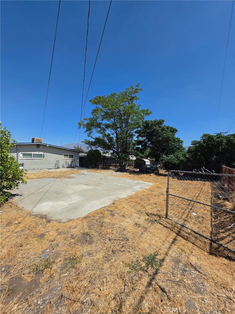 1263 N Phillips Property Photo 3