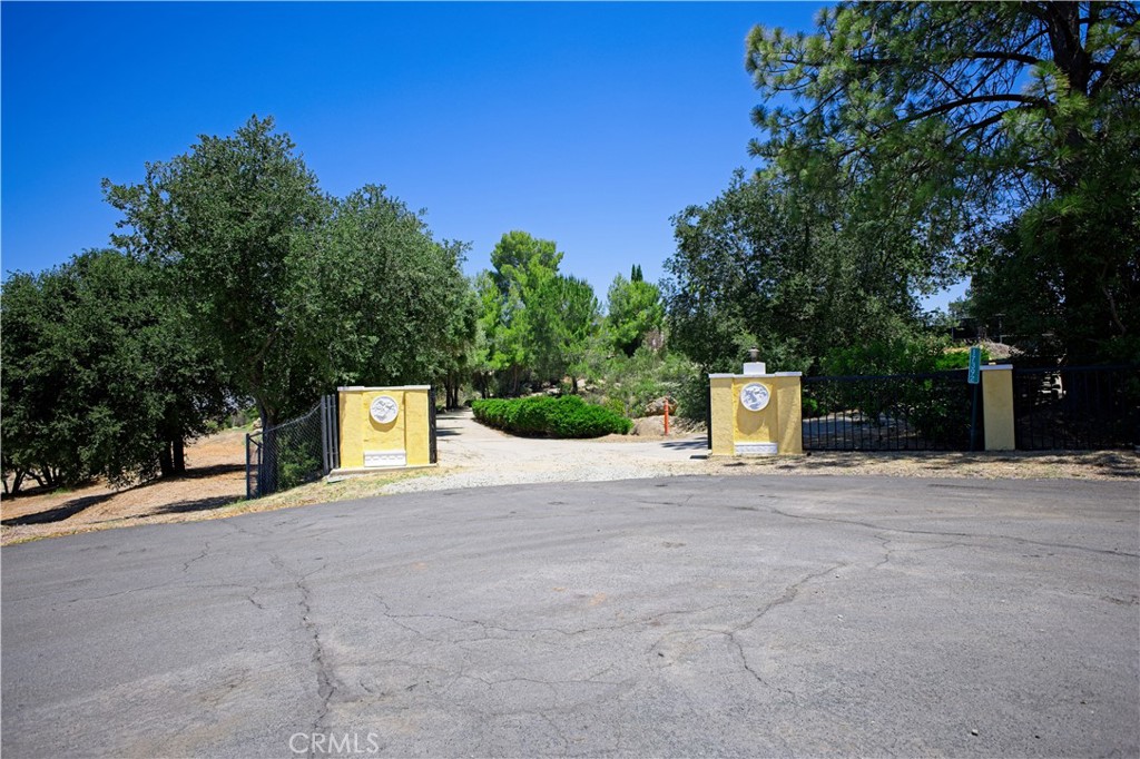 17392 Los Alisos Property Photo 68