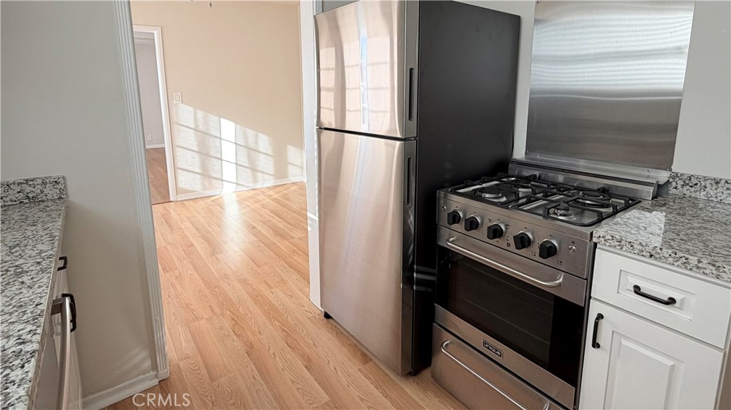 1745 Wellesley Avenue Property Photo 9
