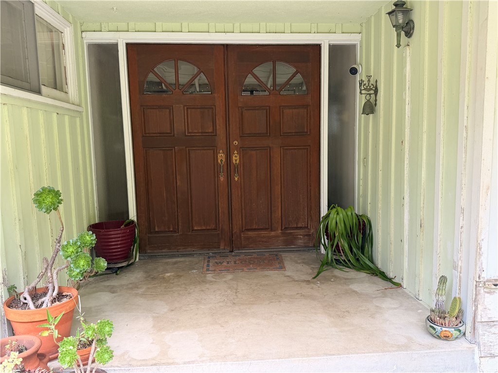 9931 Highcliff Property Photo 4