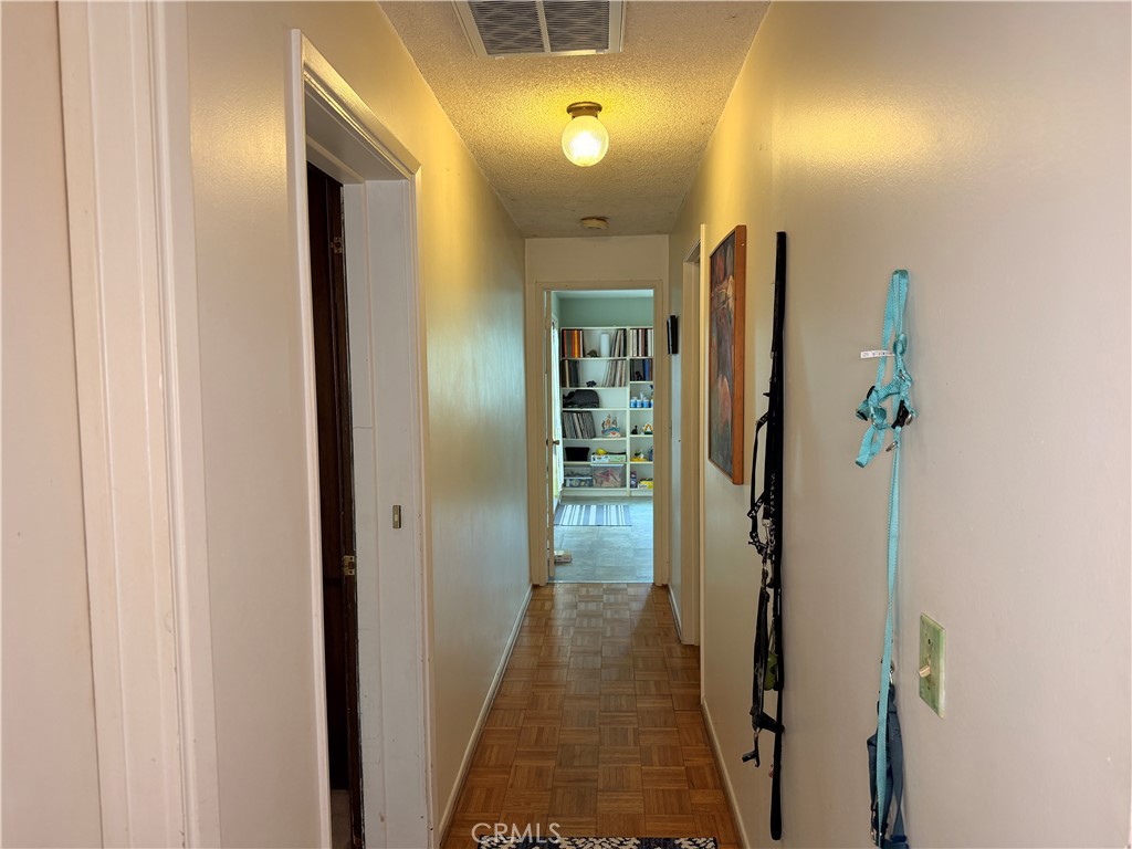 9931 Highcliff Property Photo 11