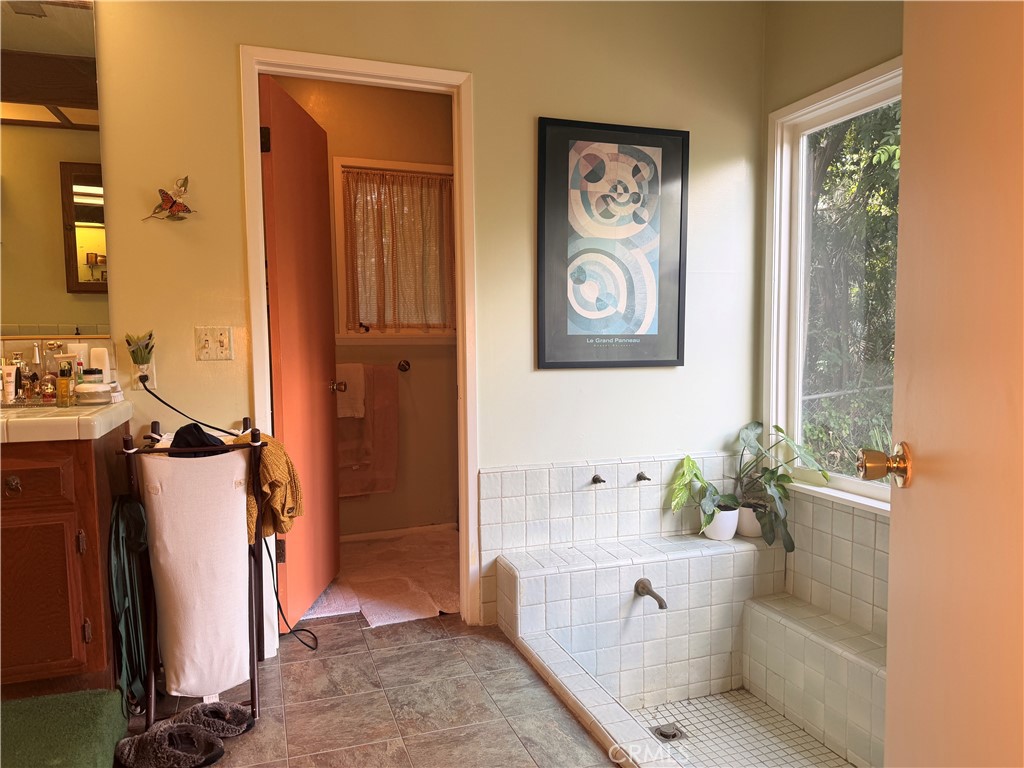 9931 Highcliff Property Photo 28