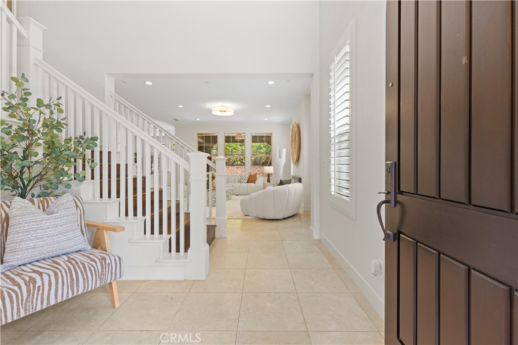 68 Gainsboro Property Photo 2