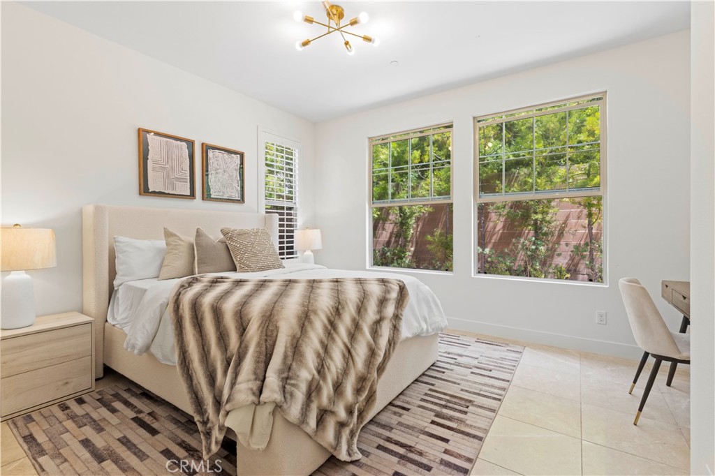 68 Gainsboro Property Photo 23