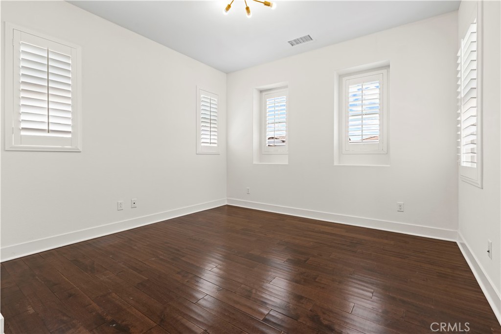 68 Gainsboro Property Photo 34