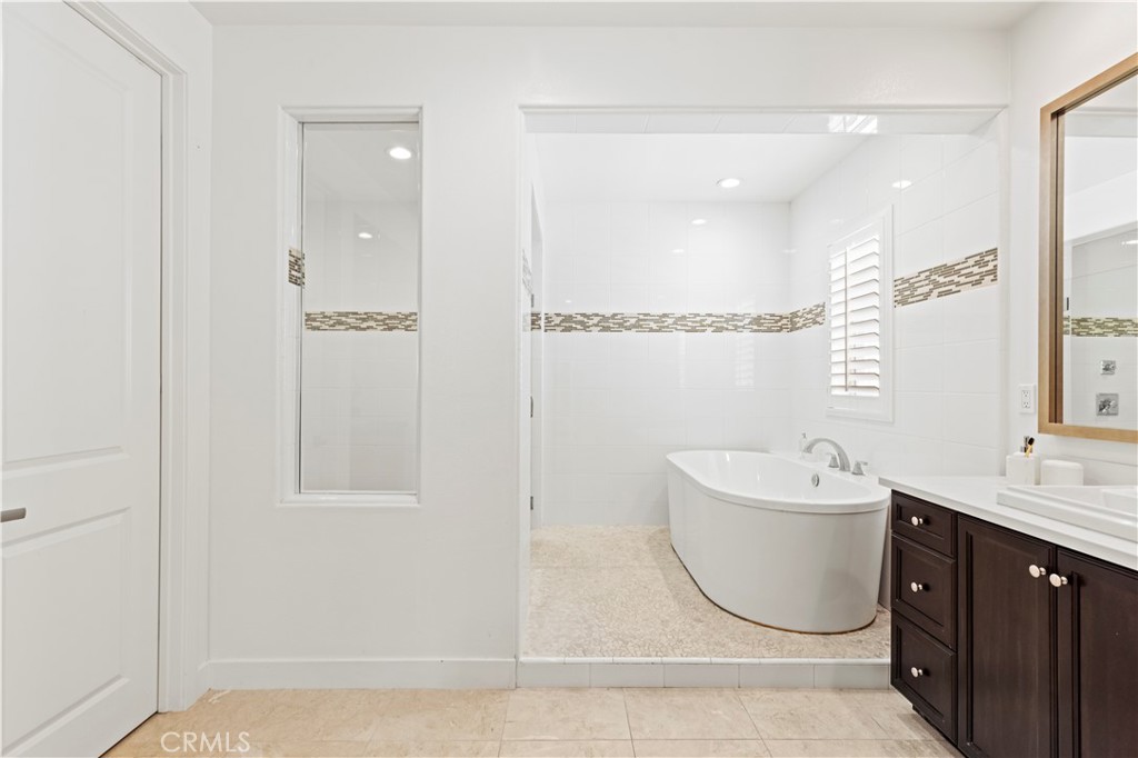 68 Gainsboro Property Photo 47
