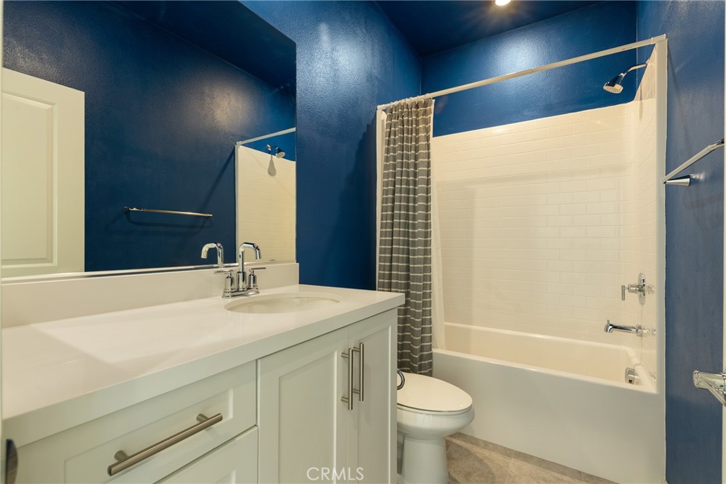 1562 Topeka Ave 1 Property Photo 17