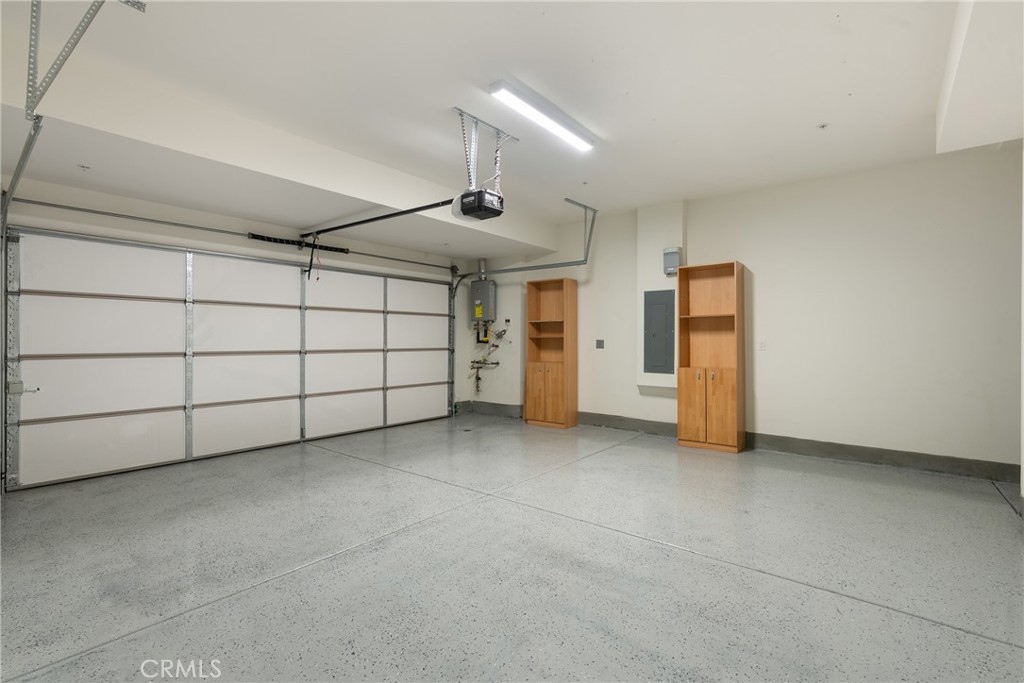 1562 Topeka Ave 1 Property Photo 21
