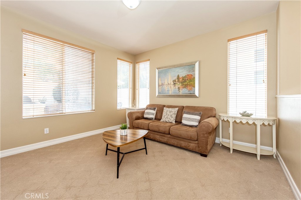 6 Marseille Property Photo 2