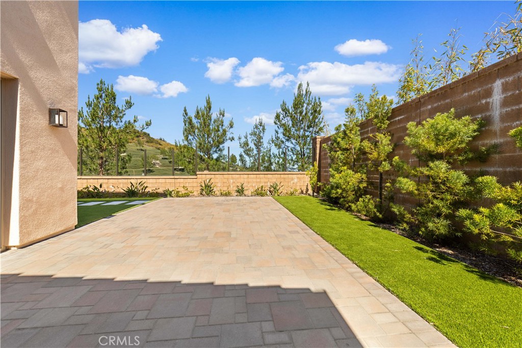 147 Fairgreen Property Photo 3