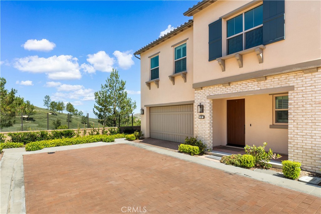 147 Fairgreen Property Photo 8