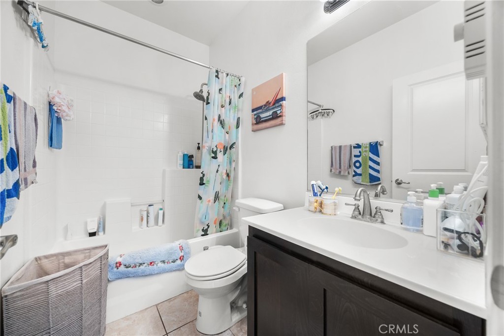 2934 S Via Belamaria Property Photo 5