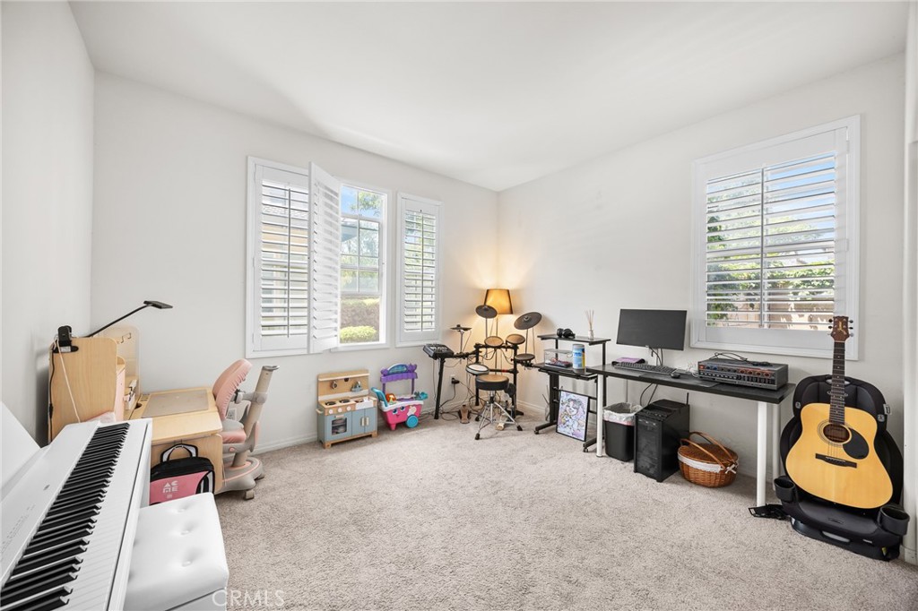 2934 S Via Belamaria Property Photo 7