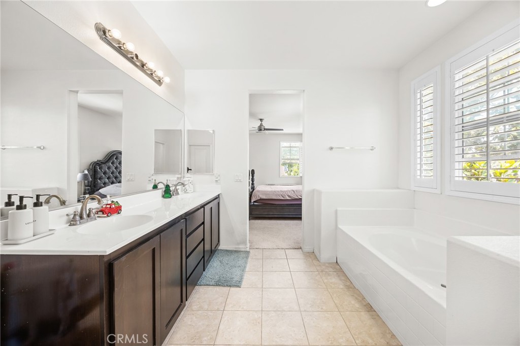 2934 S Via Belamaria Property Photo 26