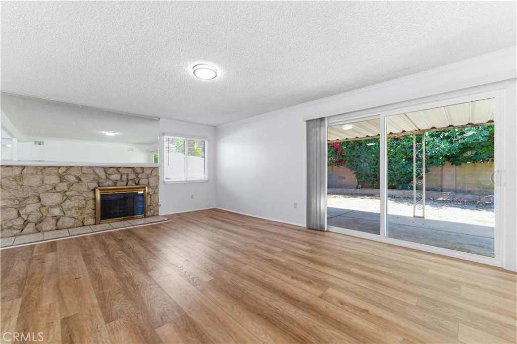 16938 Itasca Street Property Photo 6