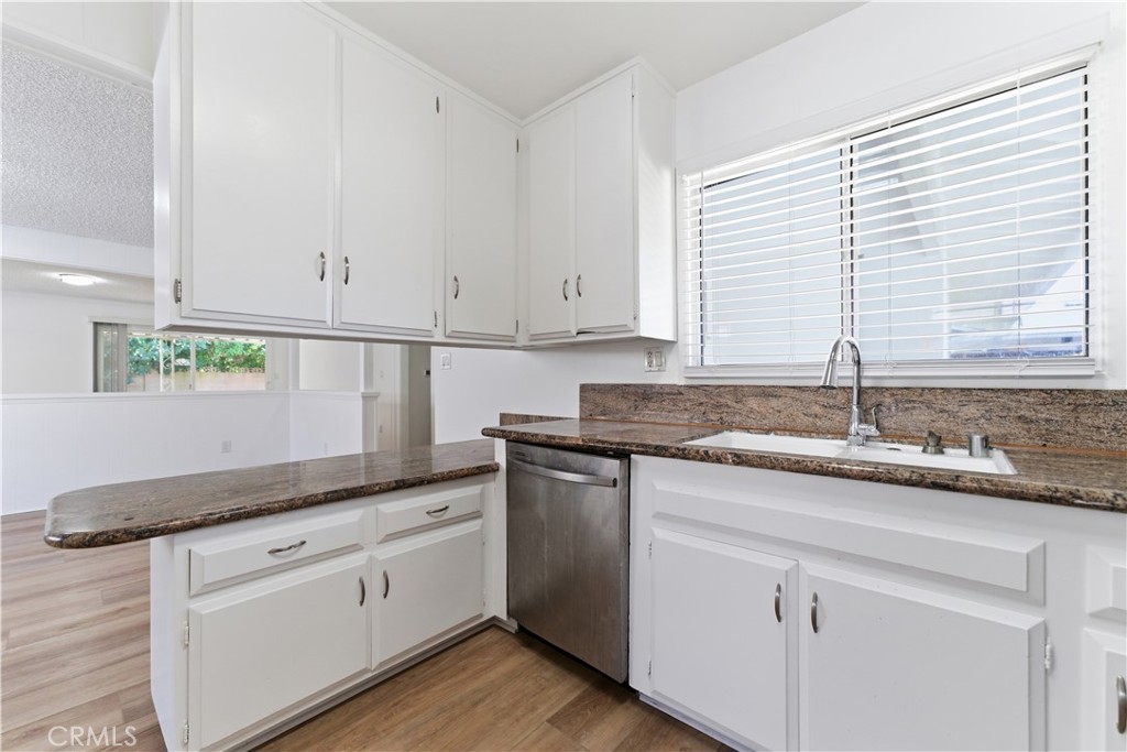 16938 Itasca Street Property Photo 13